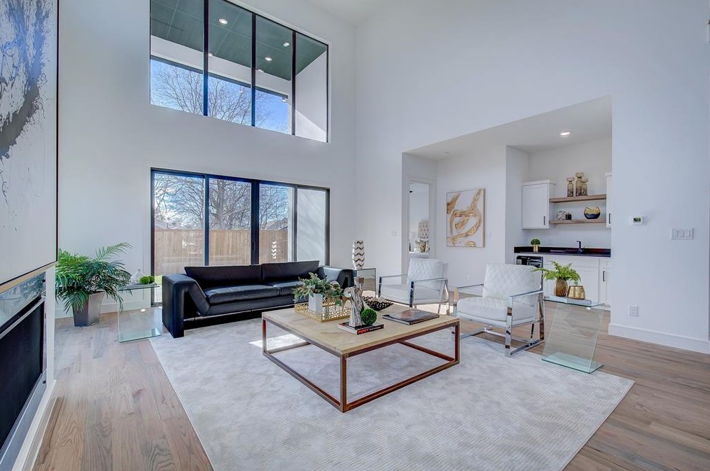 4530 Stigall Dr, Dallas TX 75209-3854 exterior