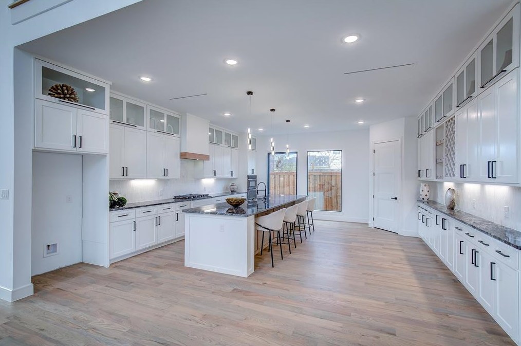 4530 Stigall Dr, Dallas TX 75209-3854 exterior