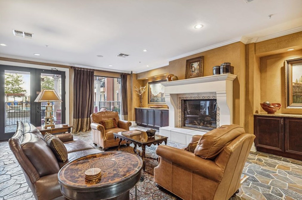 8616 Turtle Creek Blvd, Dallas TX  75225-4014 exterior