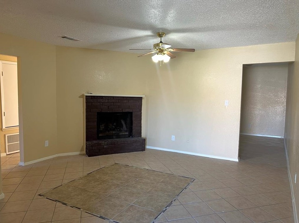 2828 Cottonwood Ln, Mesquite TX  75180-1466 exterior