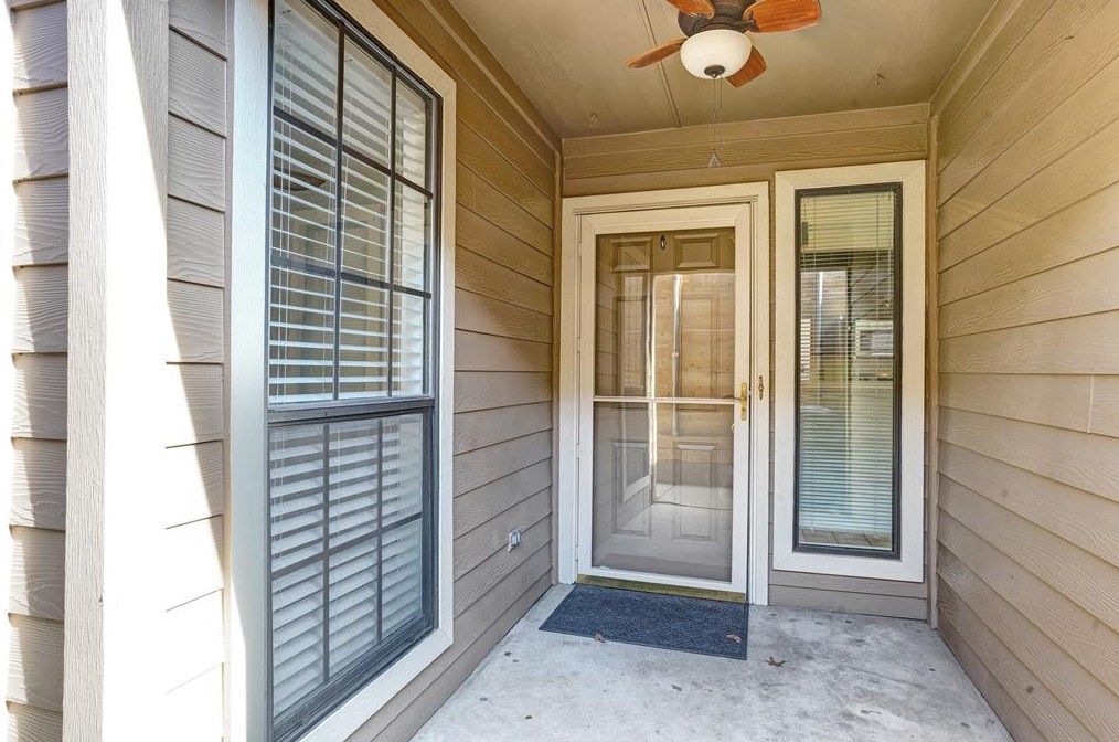 6334 Winton St, Dallas TX  75214-2645 exterior