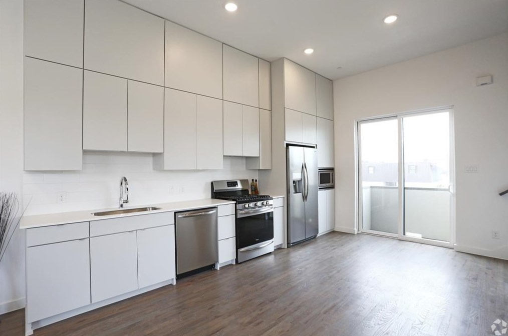 5002 San Jacinto St, Dallas TX  75206-7713 exterior
