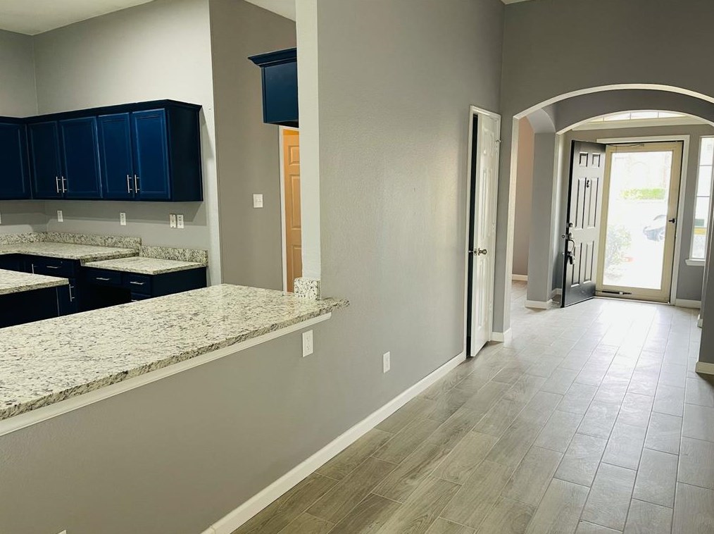 4513 Normandy Way, Grand Prairie TX  75052-8367 exterior