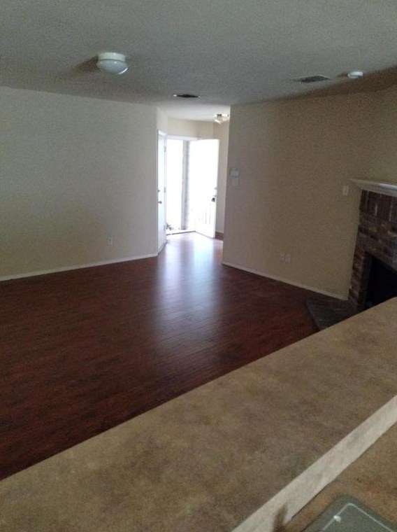 1618 Sax Leigh Dr, Dallas TX  75241-3766 exterior