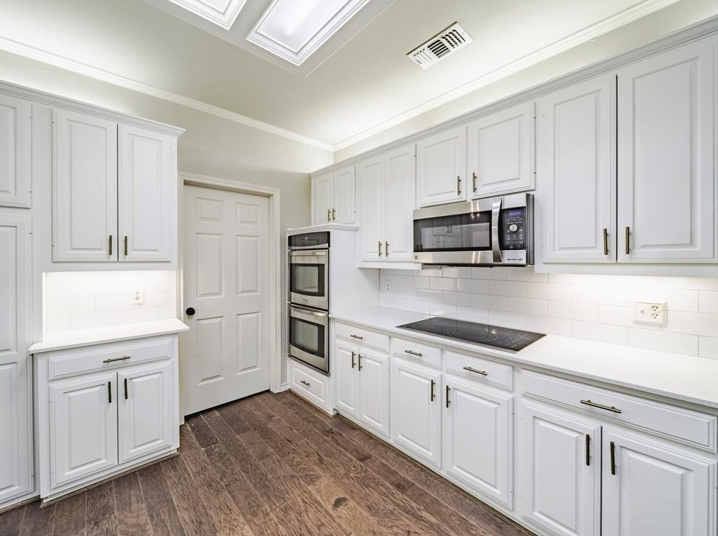 1209 Hl Crk Dr, Mckinney TX  75070-5231 exterior