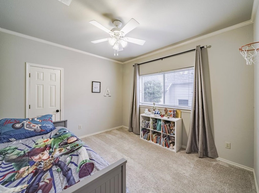 1209 Hl Crk Dr, Mckinney TX  75070-5231 exterior