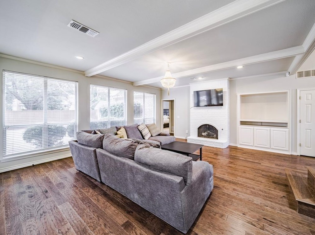 1209 Hl Crk Dr, Mckinney TX  75070-5231 exterior