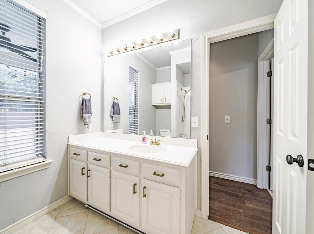 1209 Hl Crk Dr, Mckinney TX  75070-5231 exterior