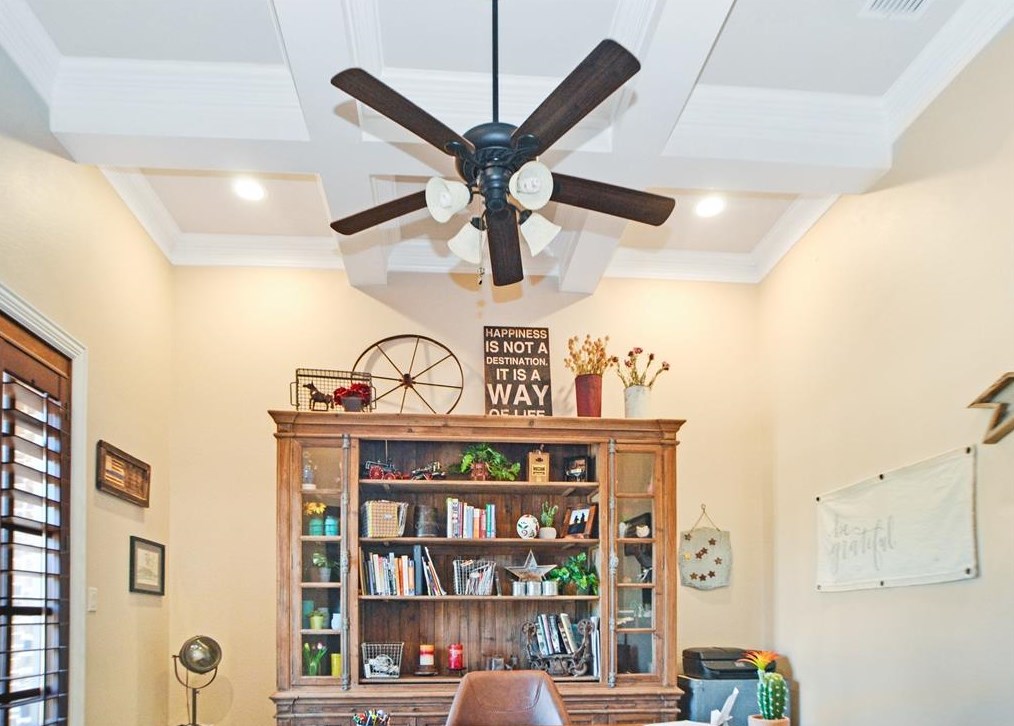 4520 Donnoli Dr, Lewisville, TX 75022