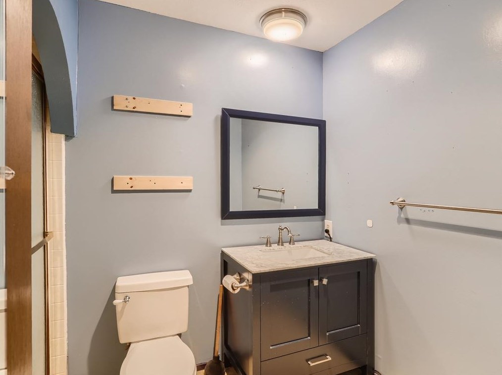 3130 Barton Rd, Carrollton TX 75007-3501 exterior