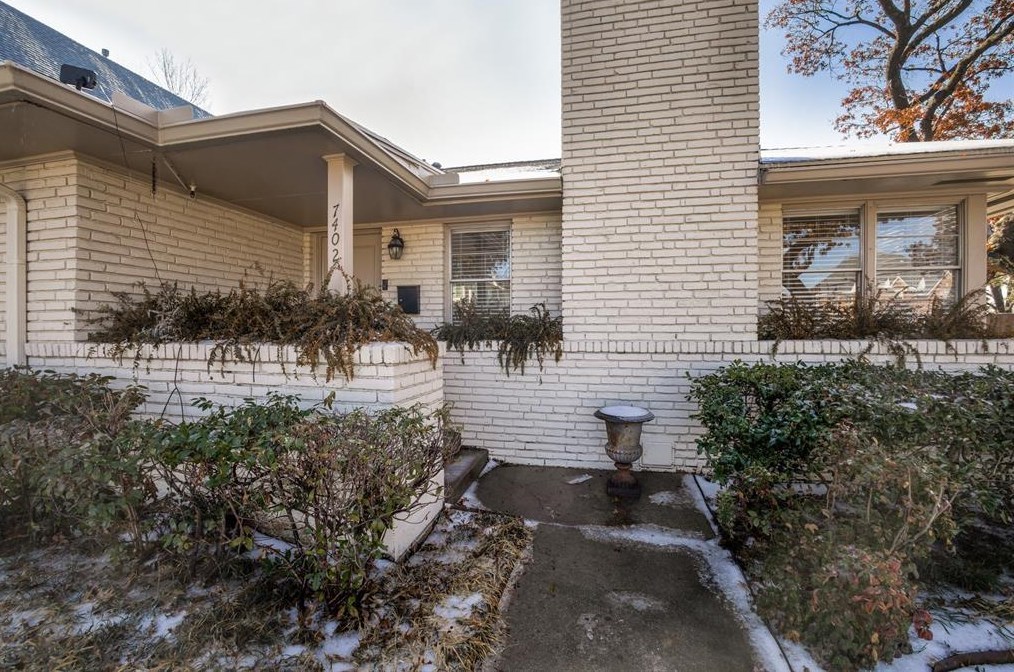 7402 Marquette St, Dallas TX  75225-4519 exterior
