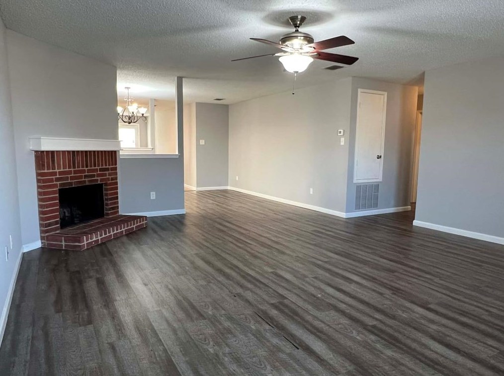 3849 Irish Setter Dr, Fort Worth TX  76123-2596 exterior
