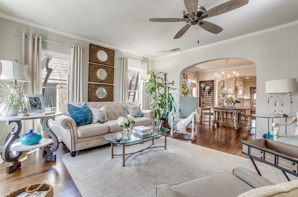 502 Valencia St, Dallas TX  75223-1321 exterior