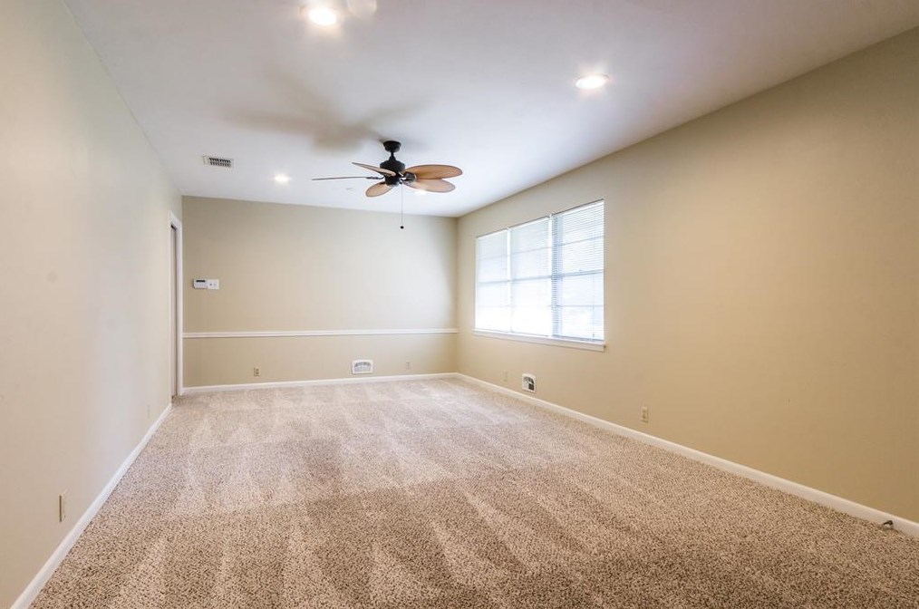 7232 Syracuse Dr, Dallas TX  75214-1737 exterior