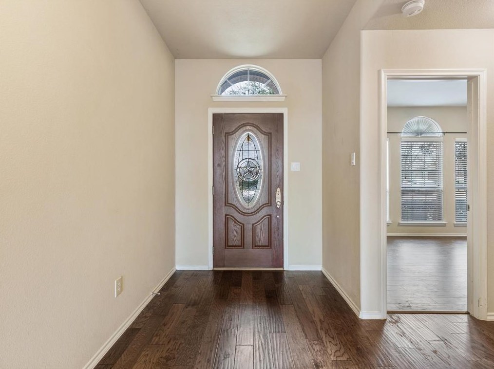 115 Holly St, Waxahachie, TX 75165