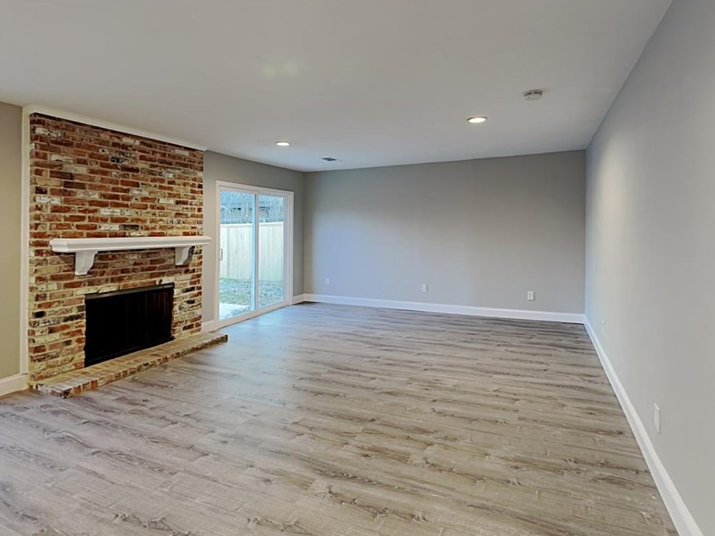 16407 Lauder Ln, Dallas TX  75248-2351 exterior