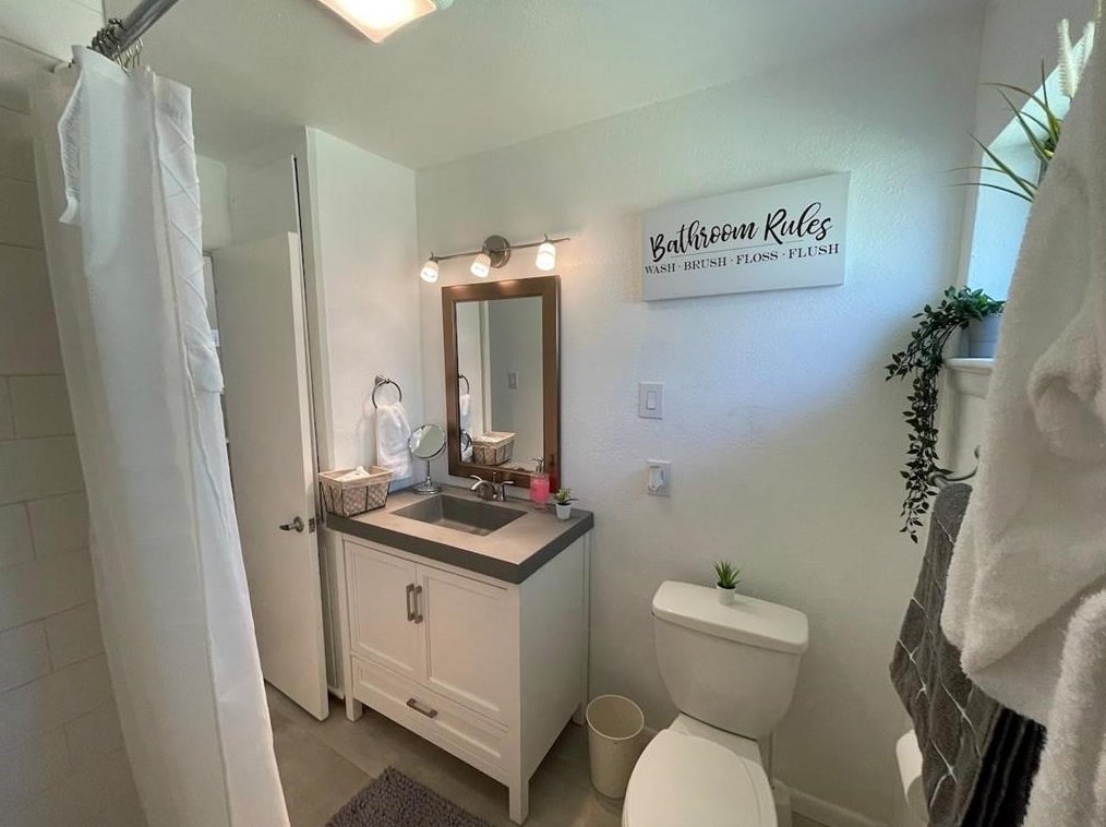 6627 Mockingbird Ln, Dallas TX 75209-5210 exterior