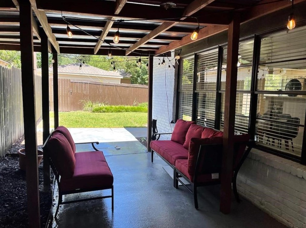 6627 Mockingbird Ln, Dallas TX 75209-5210 exterior