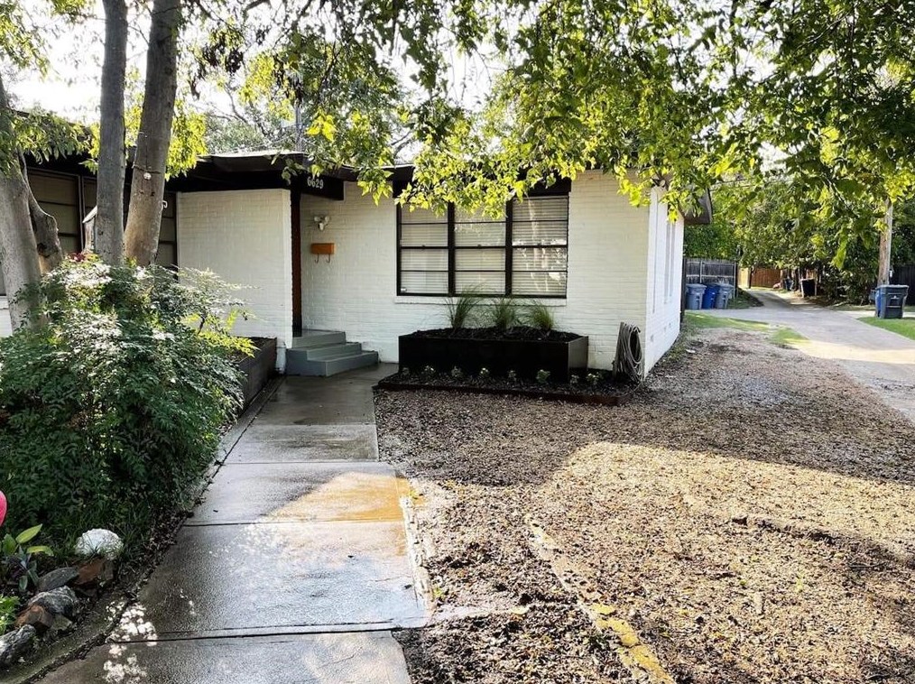 6627 Mockingbird Ln, Dallas TX 75209-5210 exterior