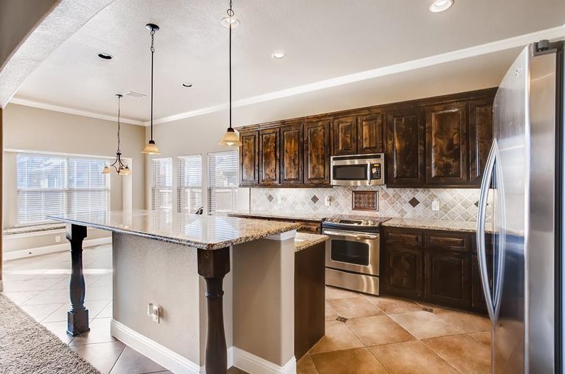 1154 Woods Rd, Forney TX  75126-4088 exterior