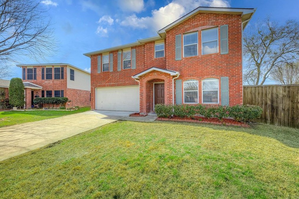 4711 Cedar Crest Dr, Mckinney TX  75070-7761 exterior