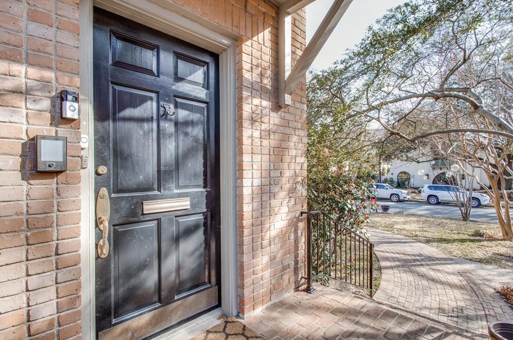 4510 Westway Ave, Dallas TX  75205-3633 exterior