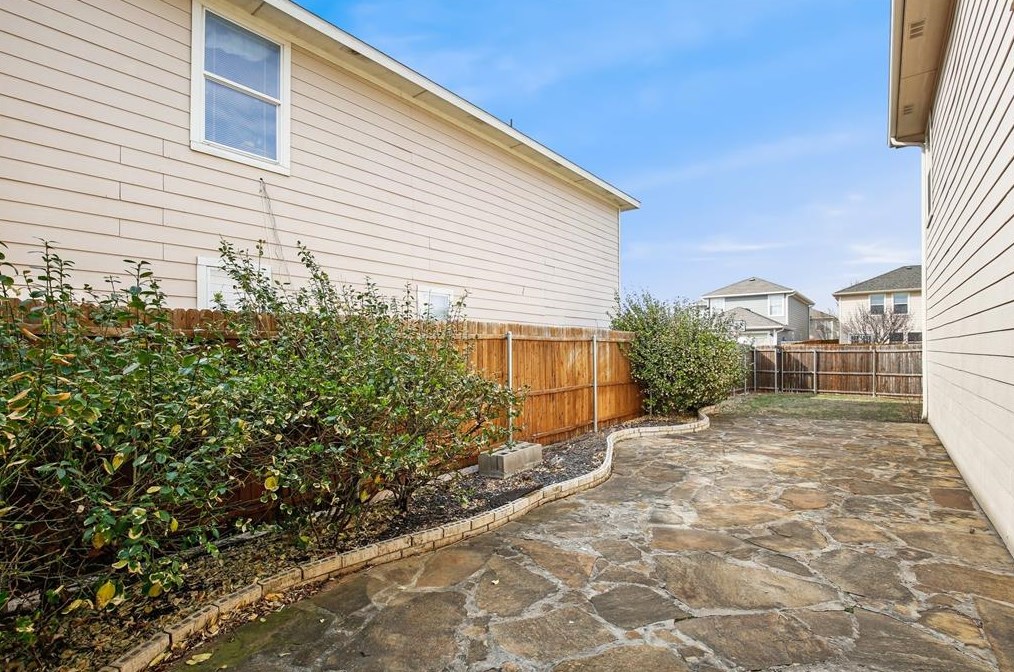 7012 Bountiful Grv Dr, Mckinney TX 75070-8611 exterior