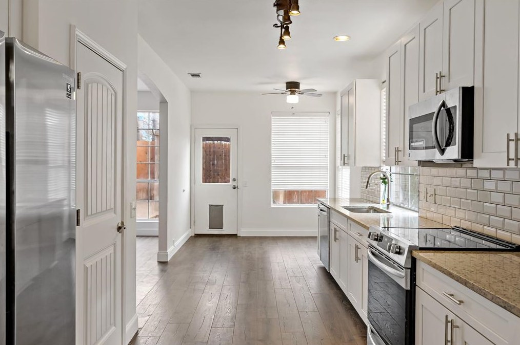 3403 Cyn Vw Ct, Mckinney TX 75071-3244 exterior