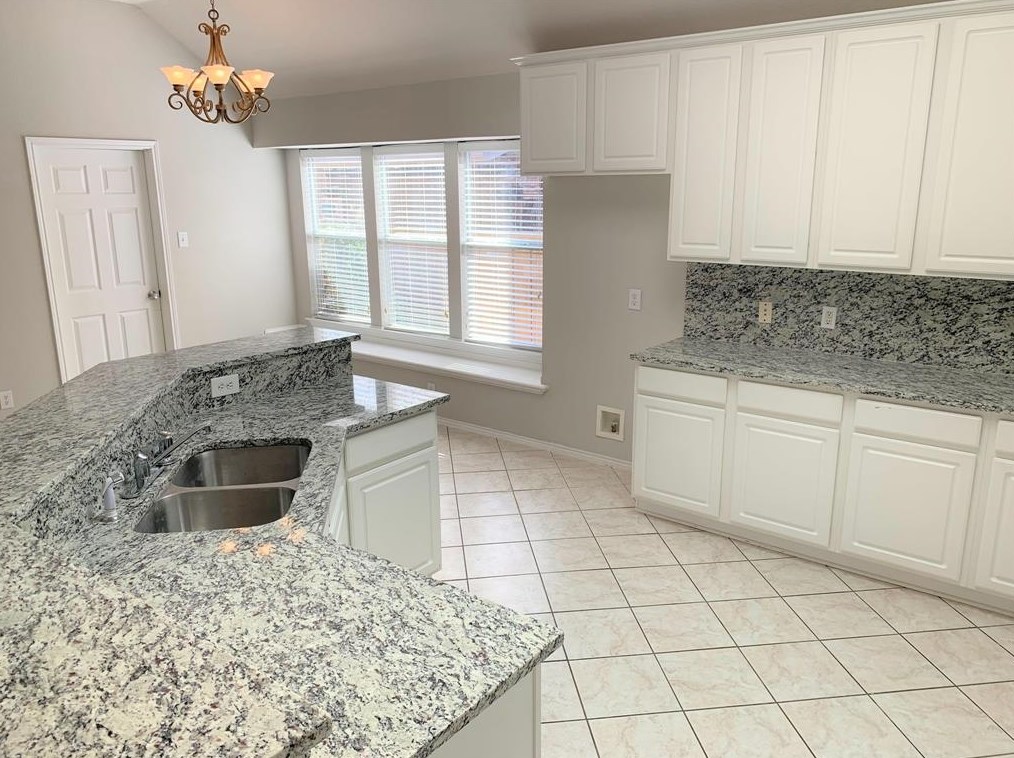 2613 Grand Canyon Ct, Mckinney TX  75070-2332 exterior
