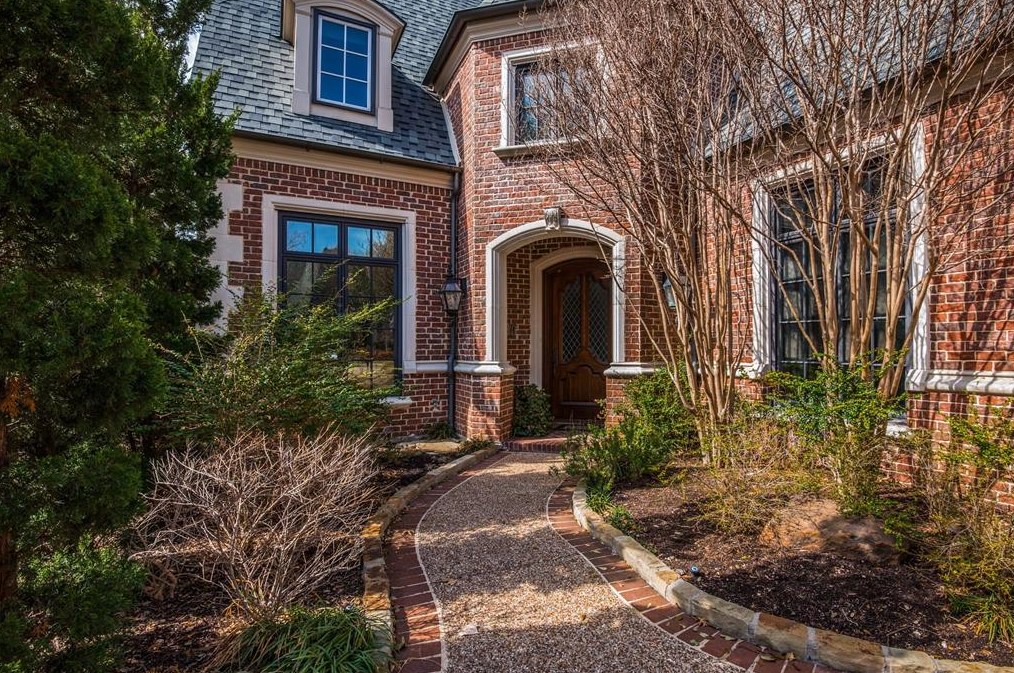 5507 Prestwick Ln, Dallas TX  75252-4978 exterior