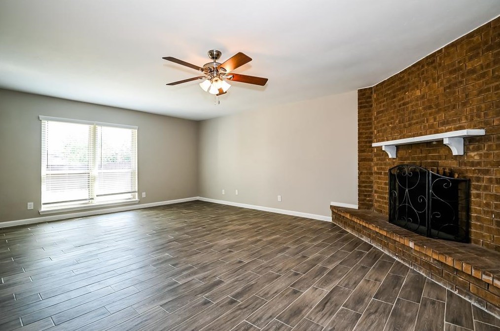 308 Rockcrest Dr, Mesquite TX  75150-4547 exterior