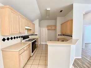 3169 Riverside Dr, Carrollton TX  75007-3732 exterior