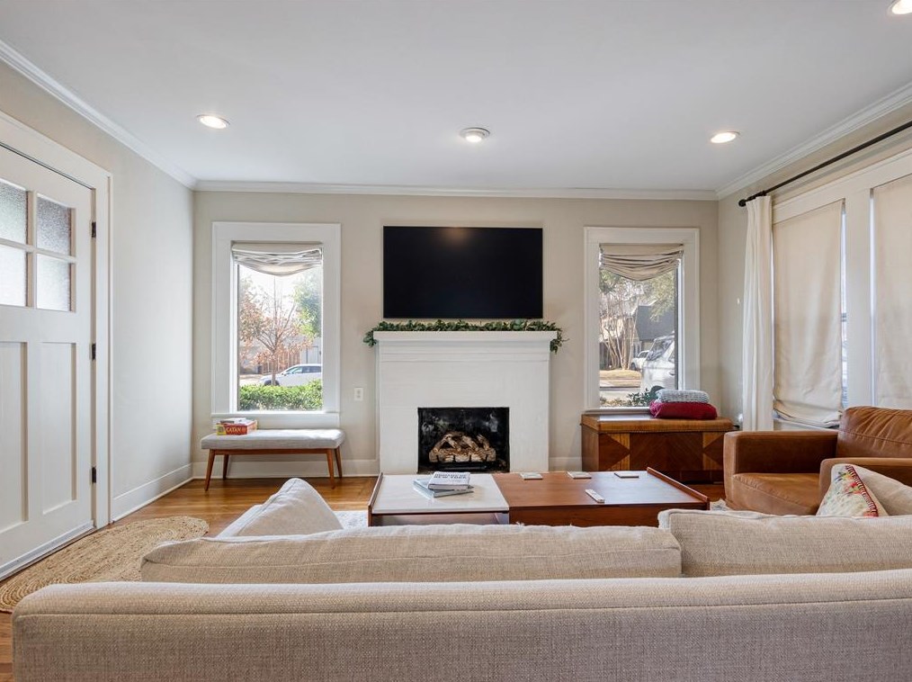 5815 Marquita Ave, Dallas TX  75206-6113 exterior