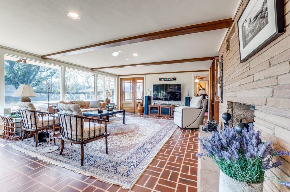 5414 Ursula Ln, Dallas TX 75229-6419 exterior