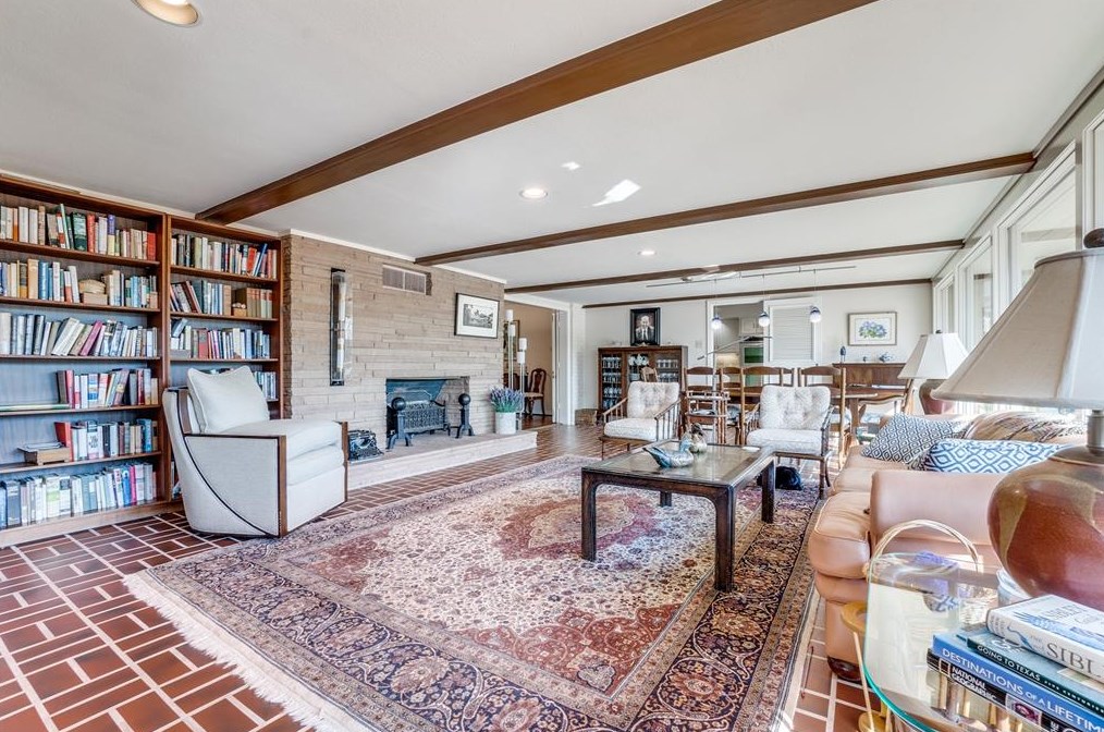 5414 Ursula Ln, Dallas TX 75229-6419 exterior