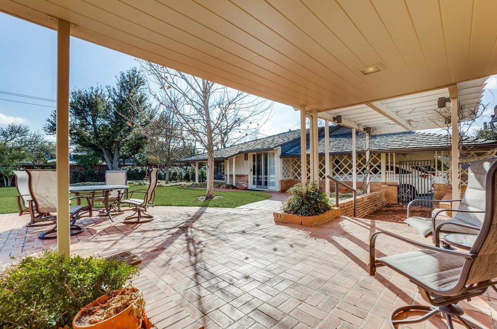 5414 Ursula Ln, Dallas TX 75229-6419 exterior