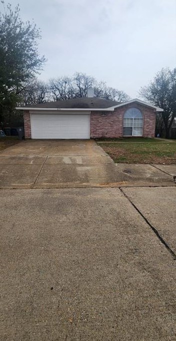 2356 Licorice Pl, Dallas TX  75217-8669 exterior