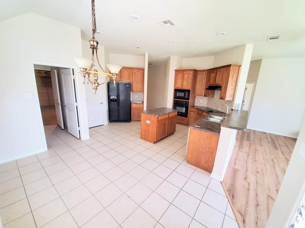 717 Hardwood Dr, Mckinney TX  75069-8049 exterior