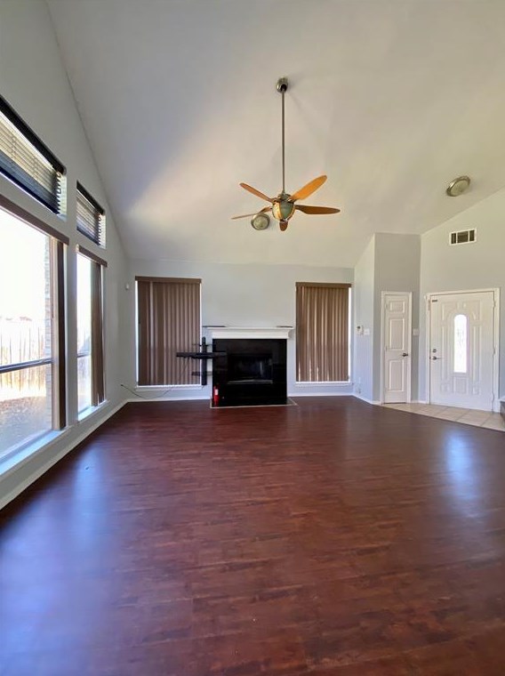 1031 Park Ave, Carrollton TX  75006-4075 exterior