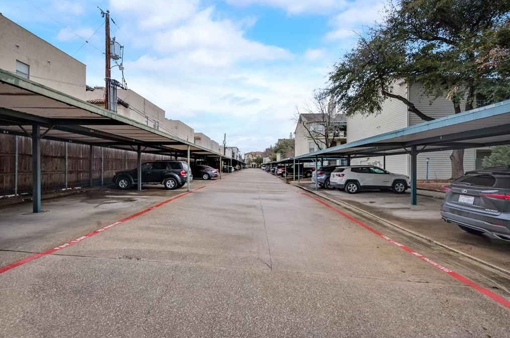 3105 San Jacinto St, Dallas TX  75204-5555 exterior