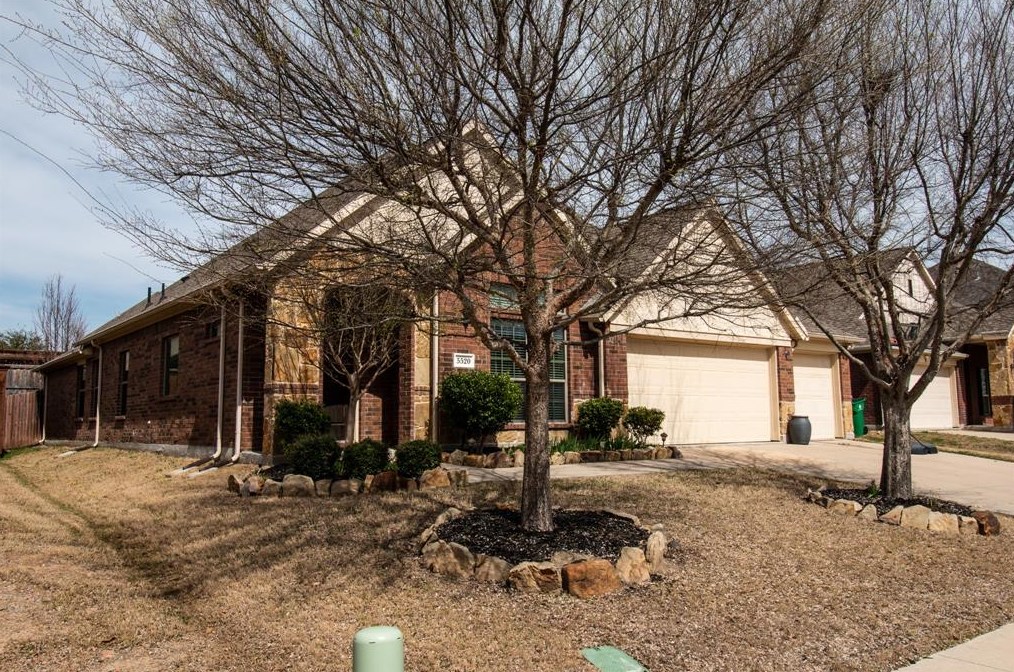 5520 Centeridge Ln, Mckinney TX  75071-6229 exterior