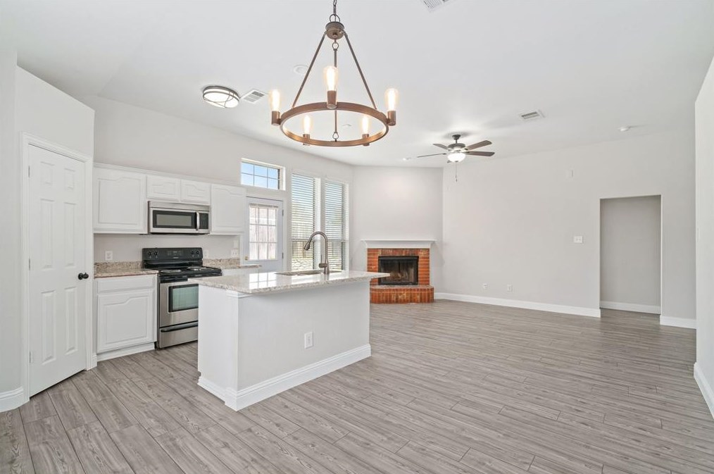 4809 Rustic Ridge Dr, Mckinney TX  75071-4824 exterior