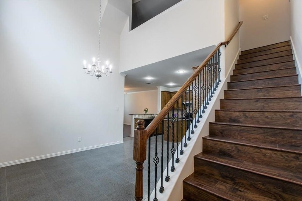 2328 Janna Way, Carrollton TX  75006-1509 exterior