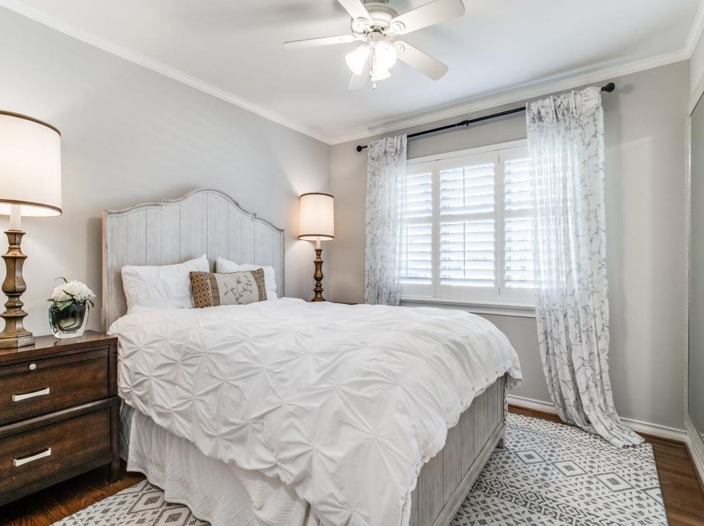 3636 Regent Dr, Dallas TX  75229-5244 exterior