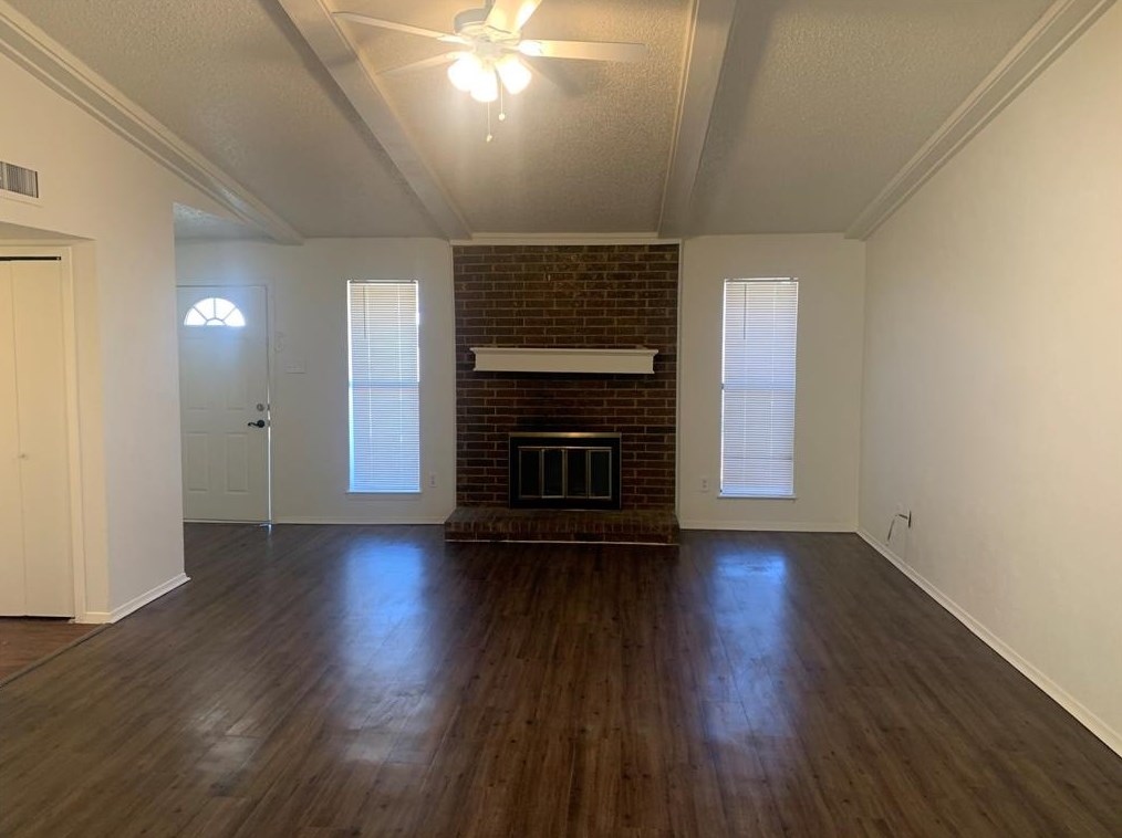 6101 Yellowstone Dr, Mesquite TX  75150-1313 exterior