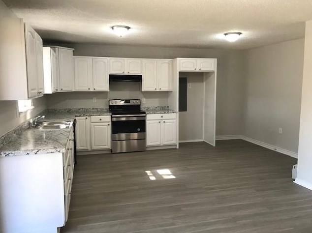 1001 Las Palmas Dr, Grand Prairie TX  75052-5324 exterior