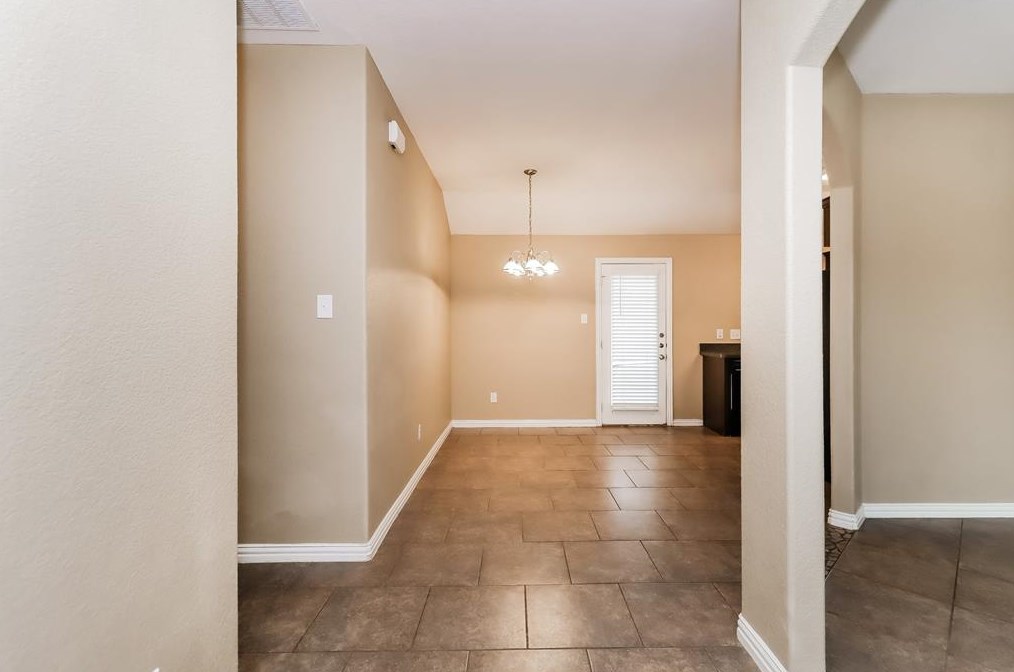 7641 Hollow Point Dr, Fort Worth, TX 76123
