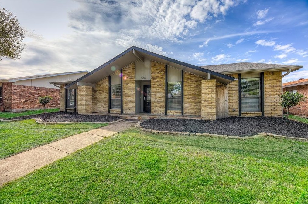 700 Hardwood Trl, Mesquite TX  75150-4570 exterior