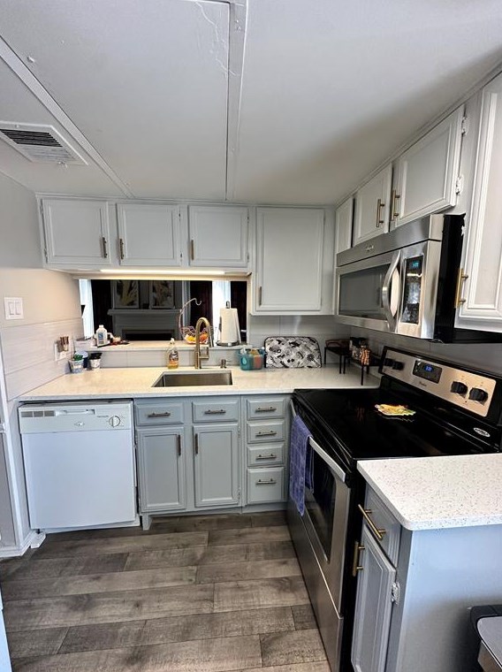 8750 Park Ln, Dallas TX  75231-1219 exterior