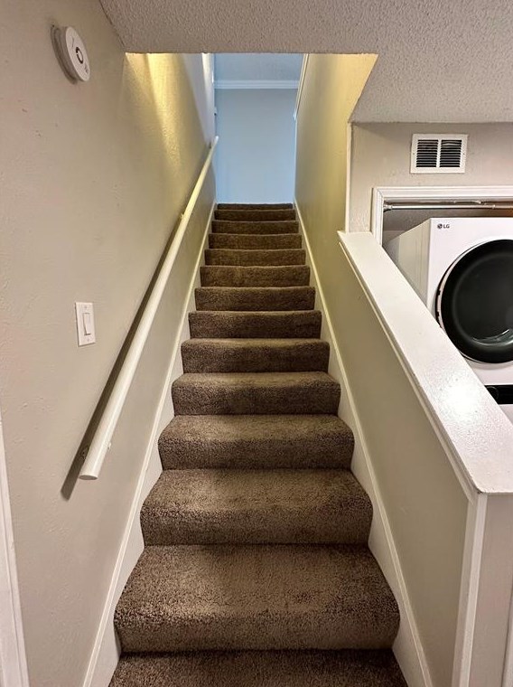 8750 Park Ln, Dallas TX  75231-1219 exterior